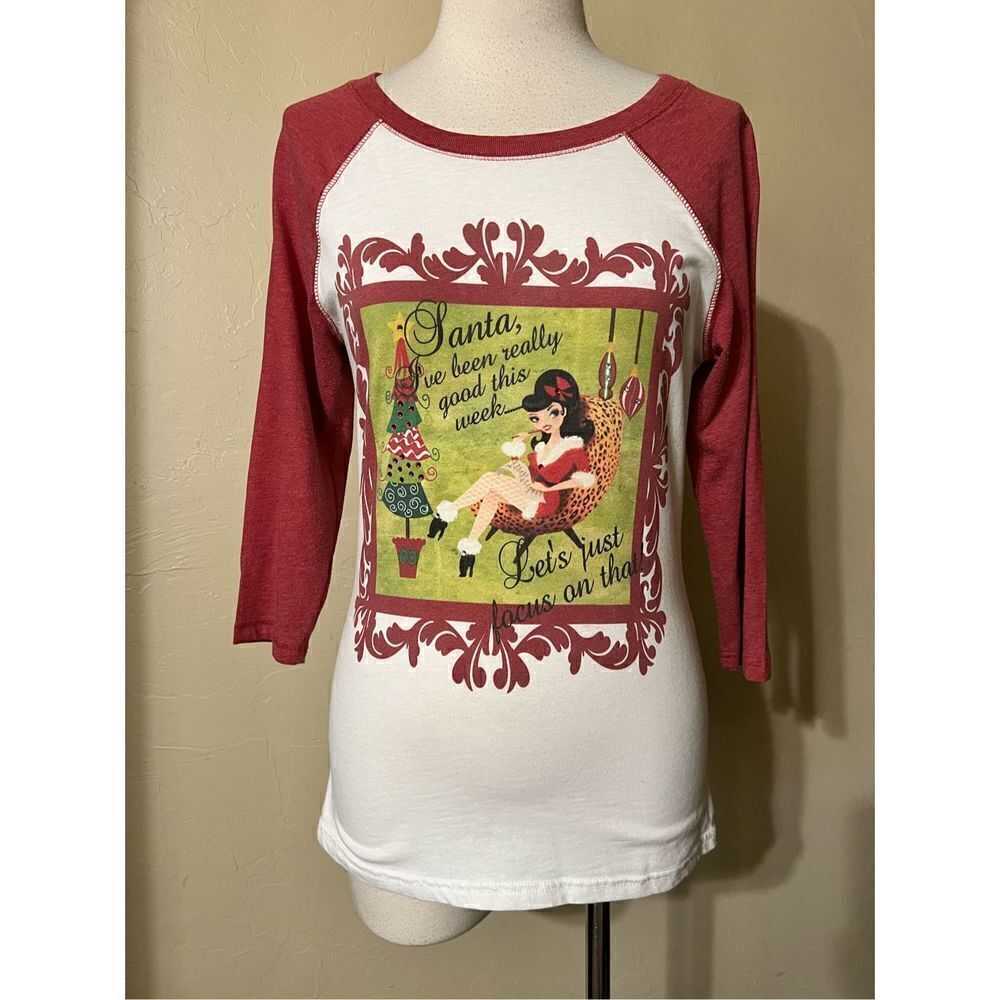 Santa I’ve Been Really a good Pullover Shirt Size M